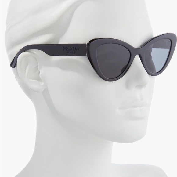 Prada 52mm Black Cat-Eye Sunglasses - Picture 1 of 3